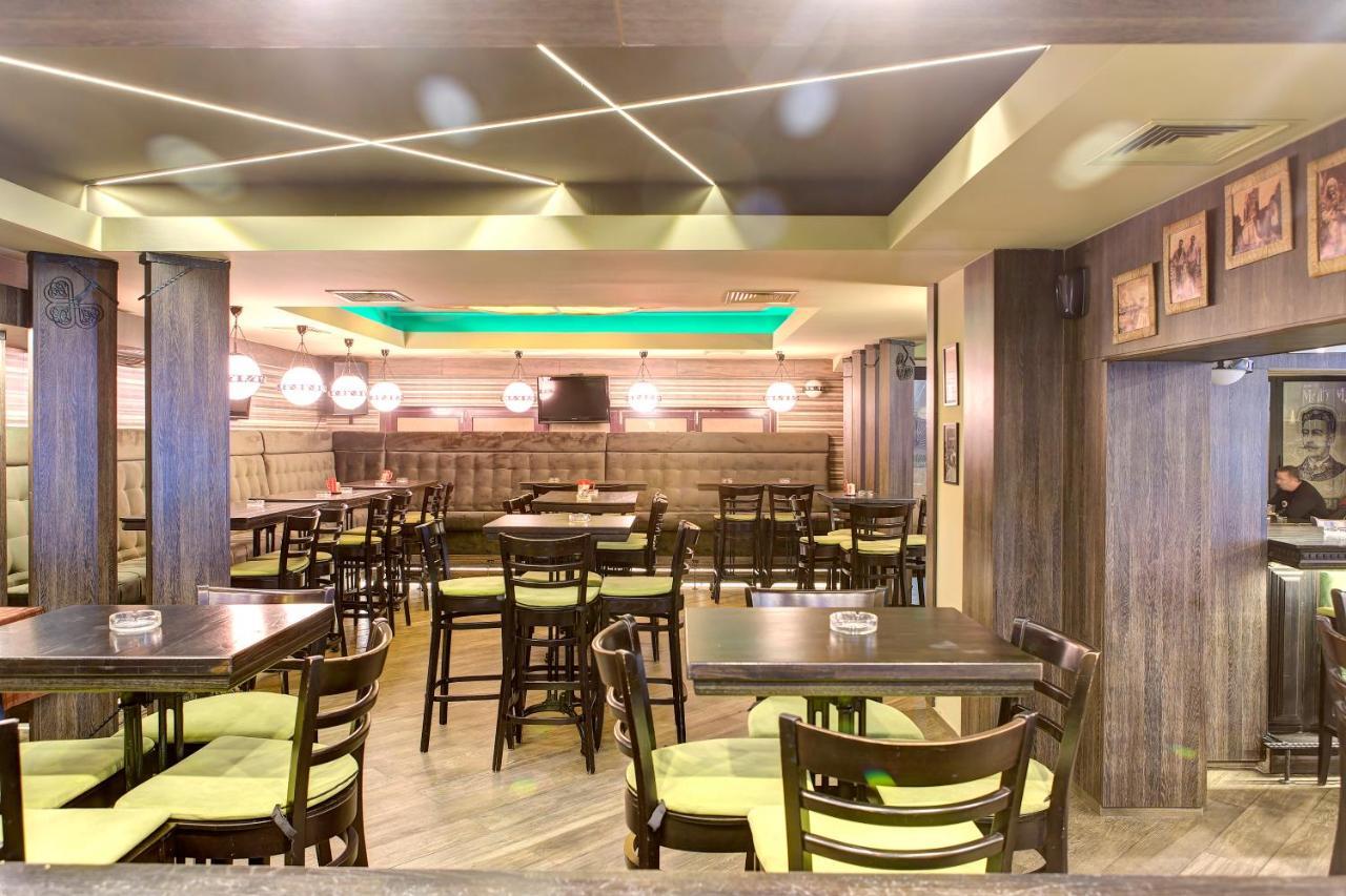 פריידור Hotel Le Pont מראה חיצוני תמונה