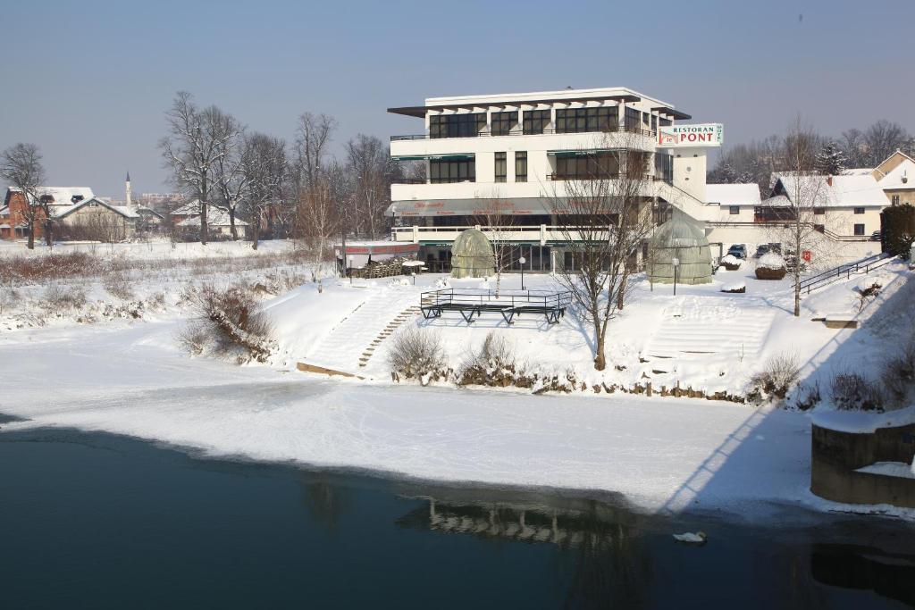 פריידור Hotel Le Pont מראה חיצוני תמונה